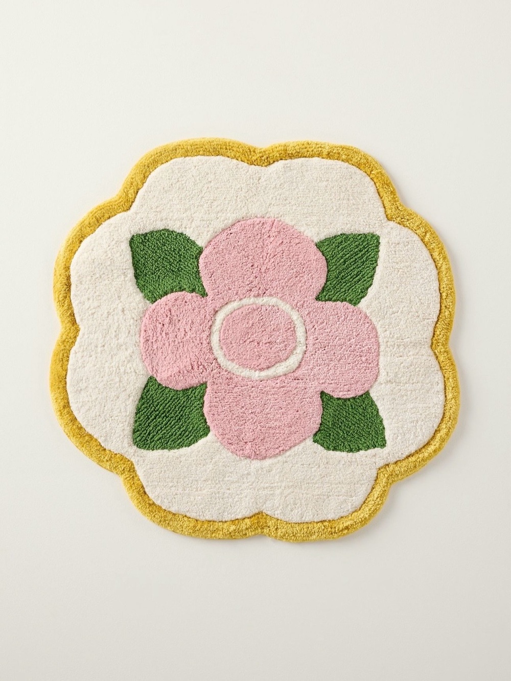 Anthropologie Flora Cotton Tufted Scallop Shaped Bath Mat